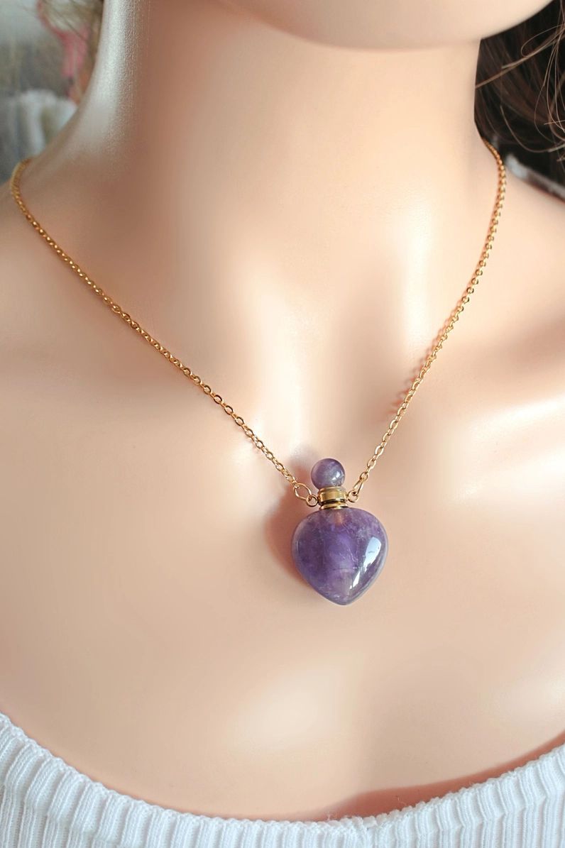 Flaschen mit Herzkristallen | Halsketten aus 24-Karat Naturkristallen | Amethyst
