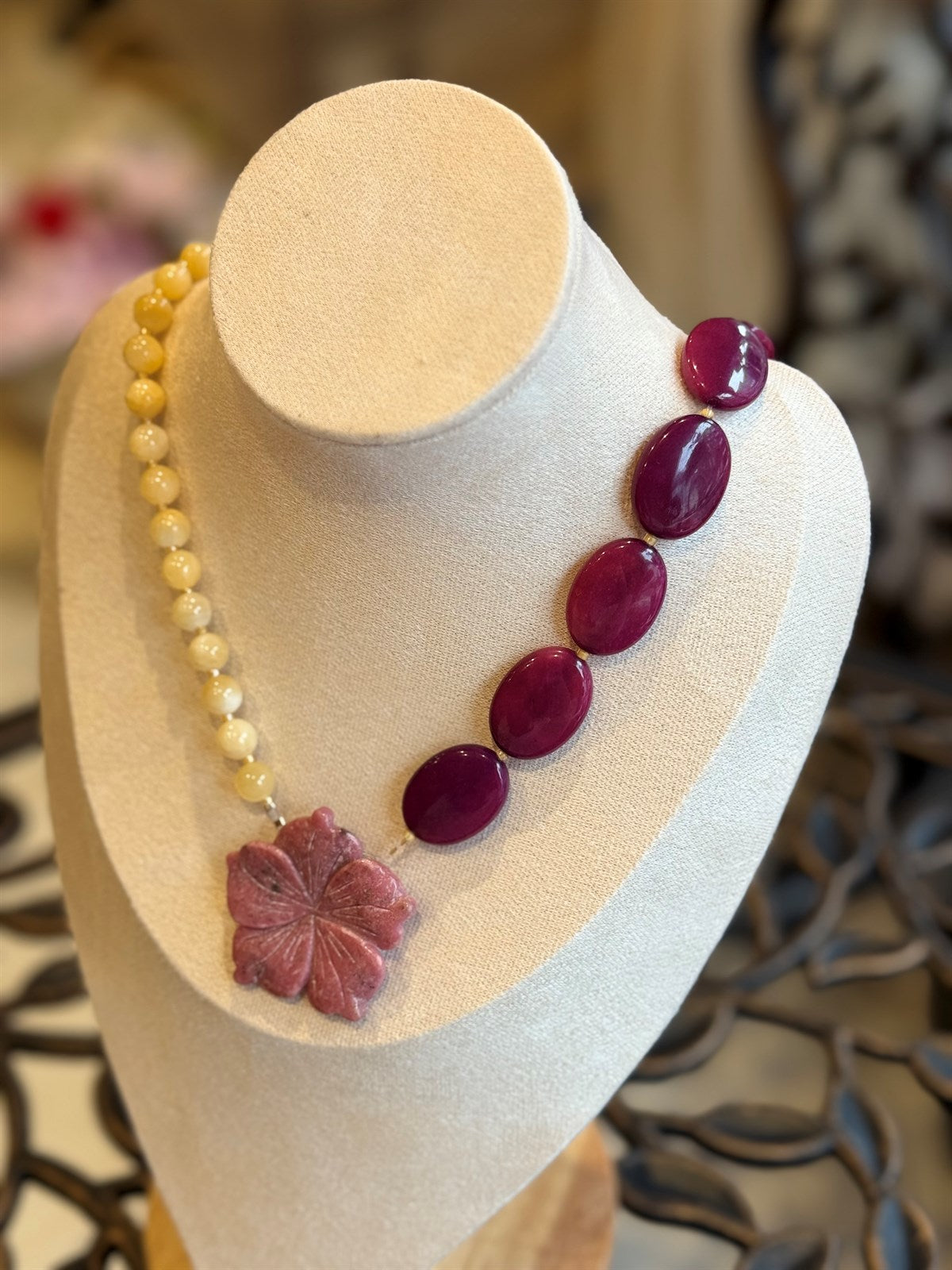 GELBE JADE - LILA JADE - RHODONITE HALSKETTE ca 55 cm  - UNICAT