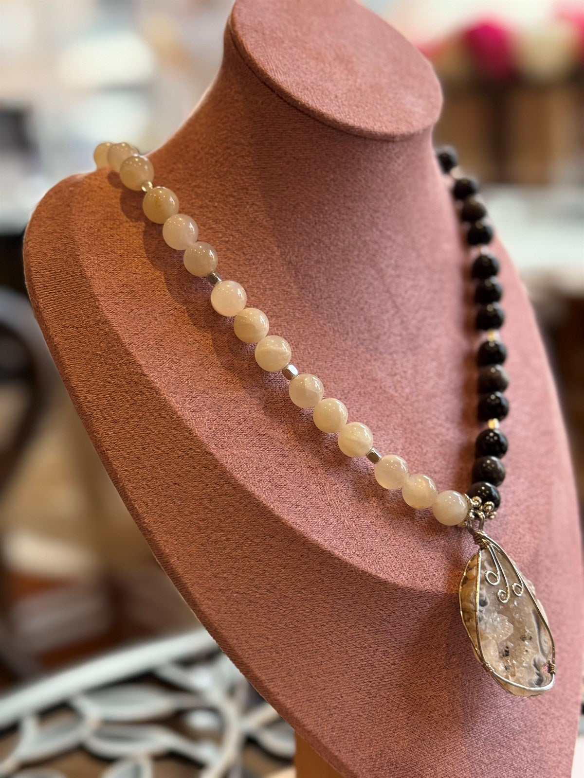 OBSIDIAN -CALCIT  MIT ACHAT ANHÄNGER HALSKETTE ca 73 cm  - UNICAT