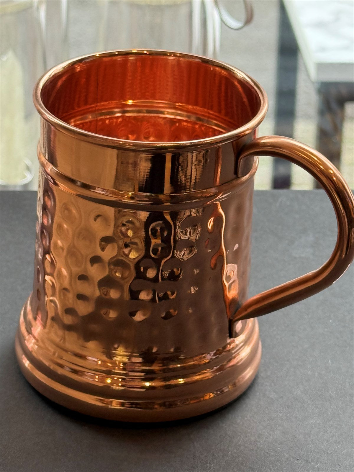 Gehämmerter Becher aus reinem Kupfer – 440 ml