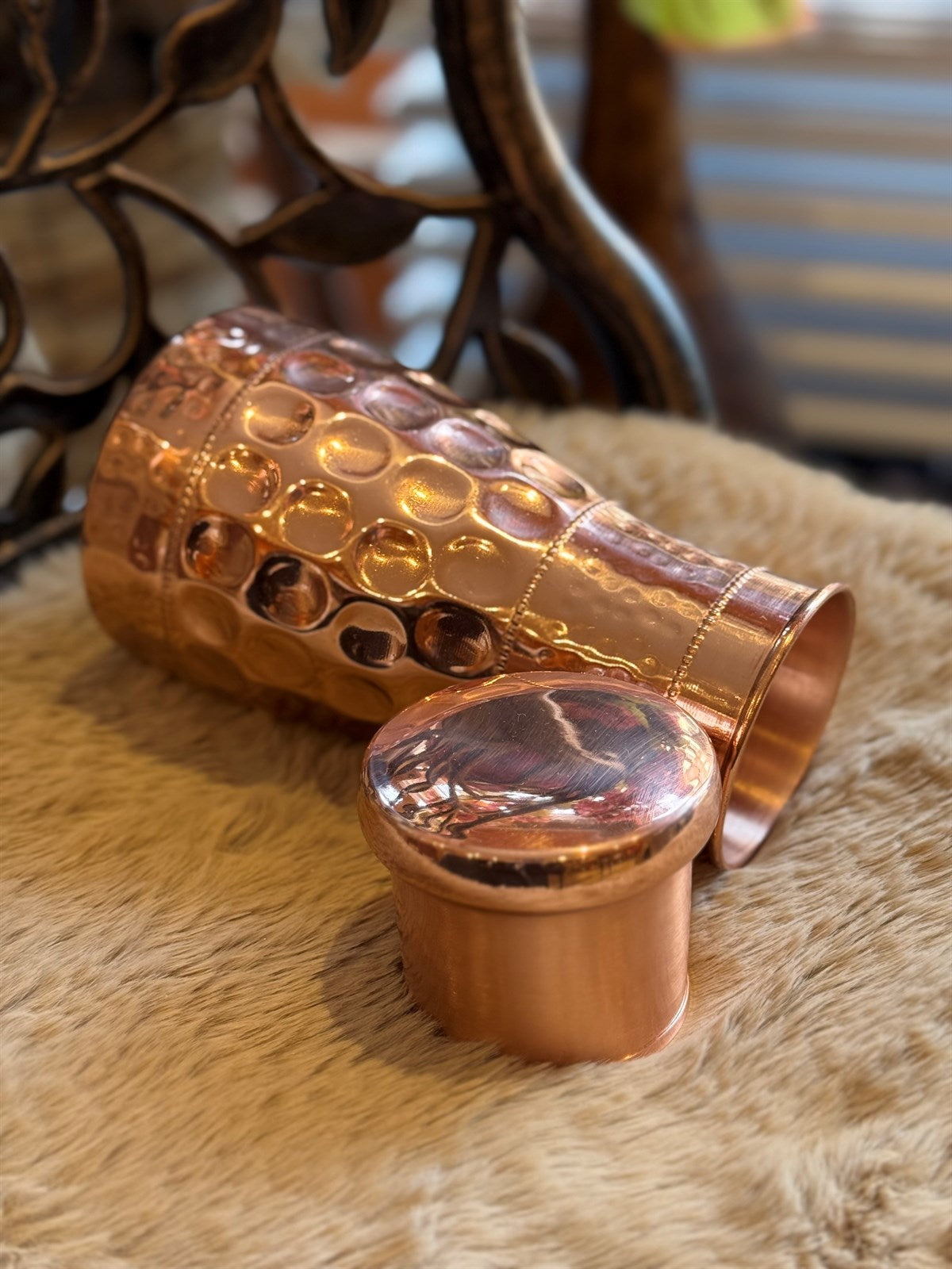 Karaffe aus reinem Kupfer, gehämmerter Diamant, ± 950 ml