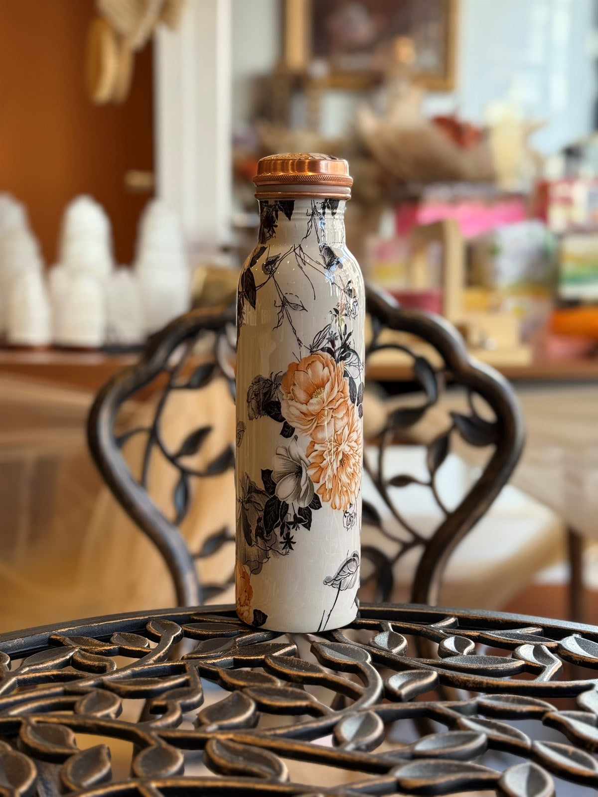 Wasserflasche aus reinem Kupfer mit Blumendruck, weiß, ca. 950 ml (heavy duty)