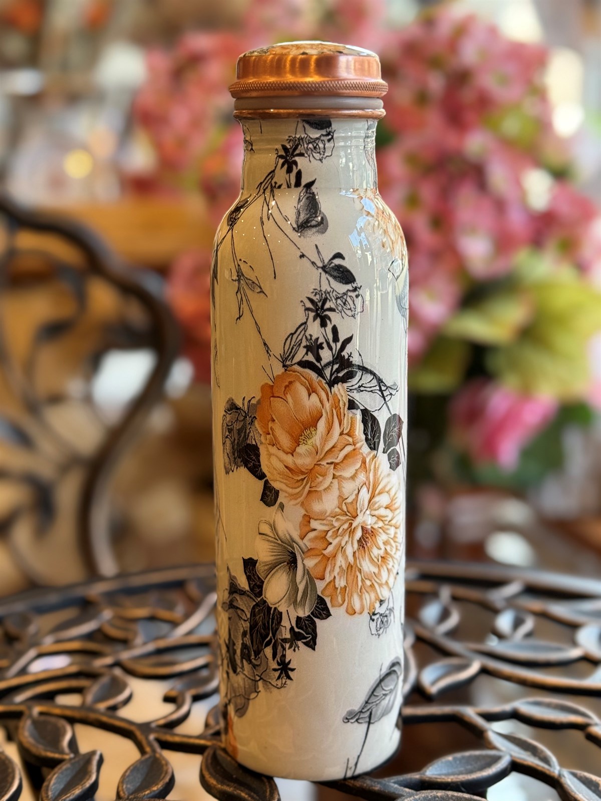 Wasserflasche aus reinem Kupfer mit Blumendruck, weiß, ca. 750 ml (heavy duty)