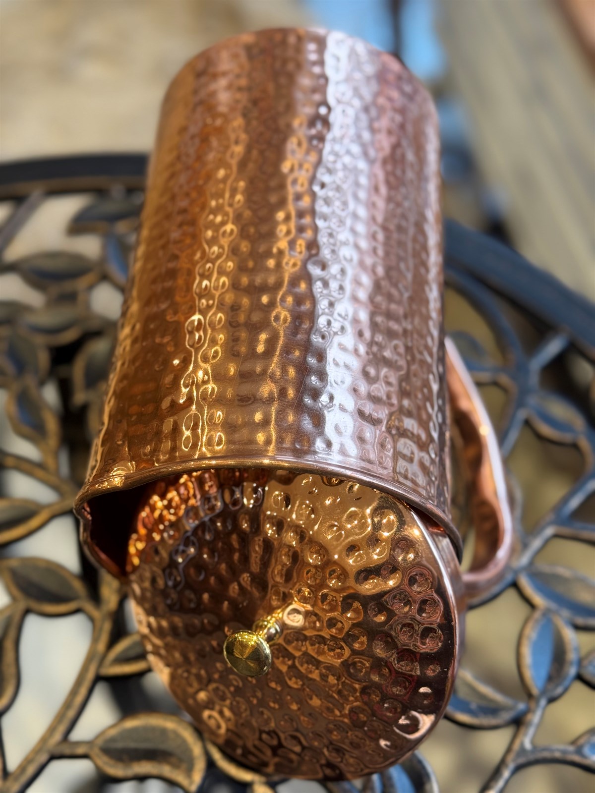 Krug aus gehämmertem reinem Kupfer mit Deckel ± 2 Liter (760 g)